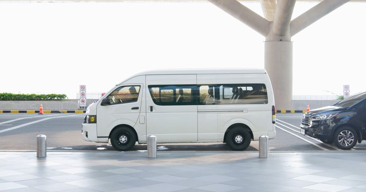 Ce trebuie să știi despre închirierea fără garanție la Otopeni — Închirieri Auto București Otopeni